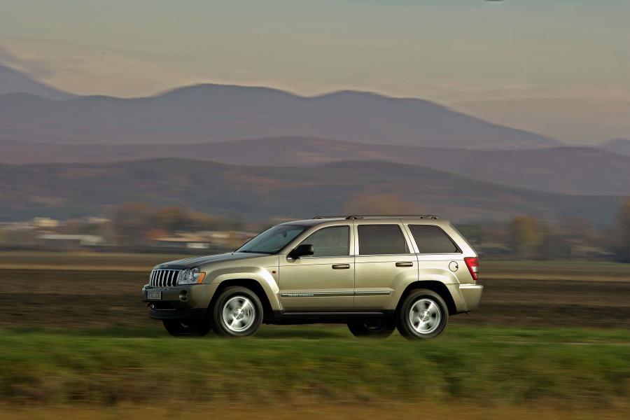  Jeep Grand Cherokee 2005 года  (фото 88 из 133)